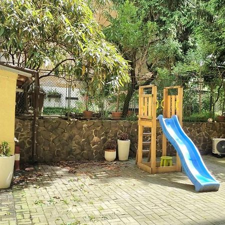 Spacious Apartment In City Center Bratislava Luaran gambar